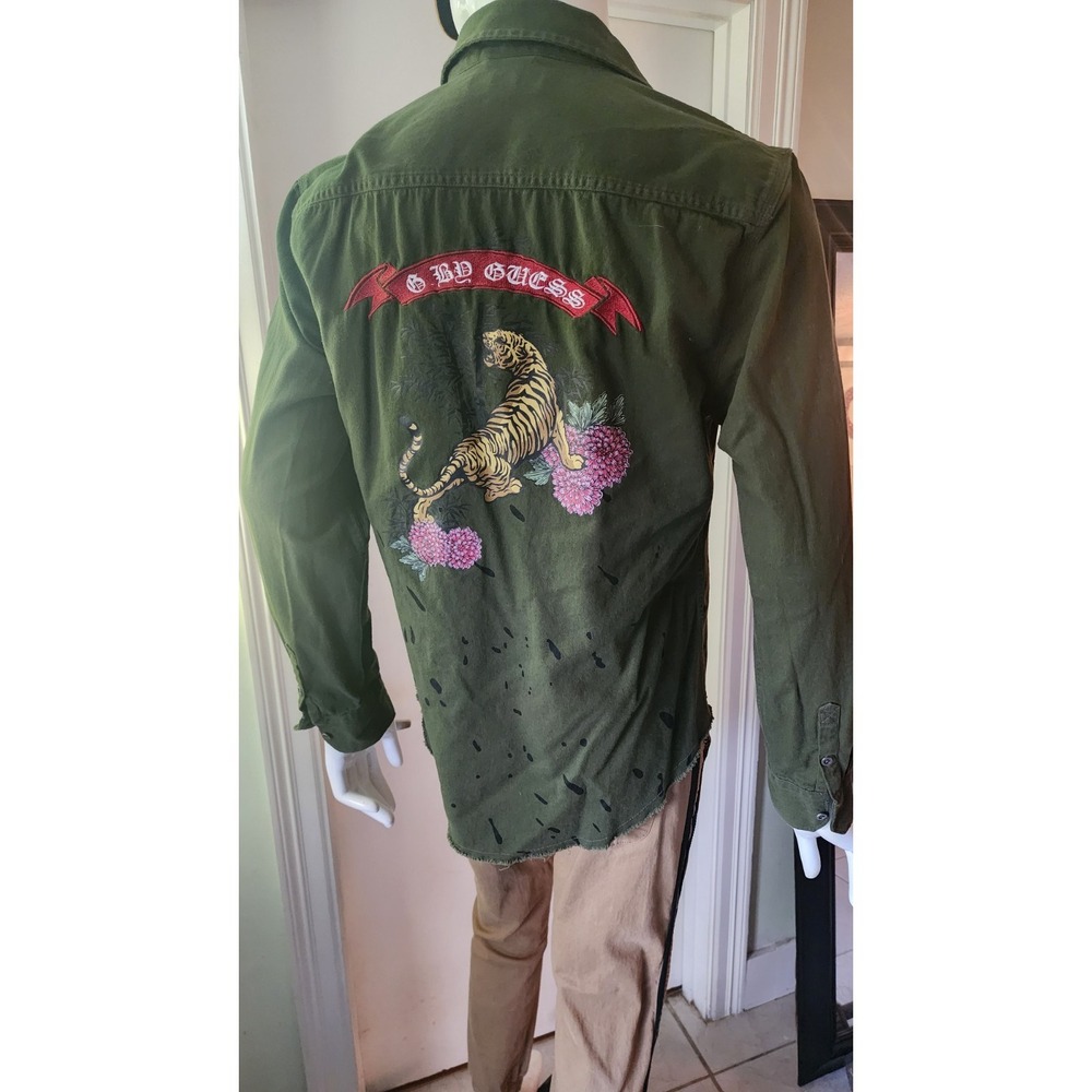 G by Guess Mens Over Shirt Long Slv Army Green Tiger Graphic A13 Raw Hem Size M